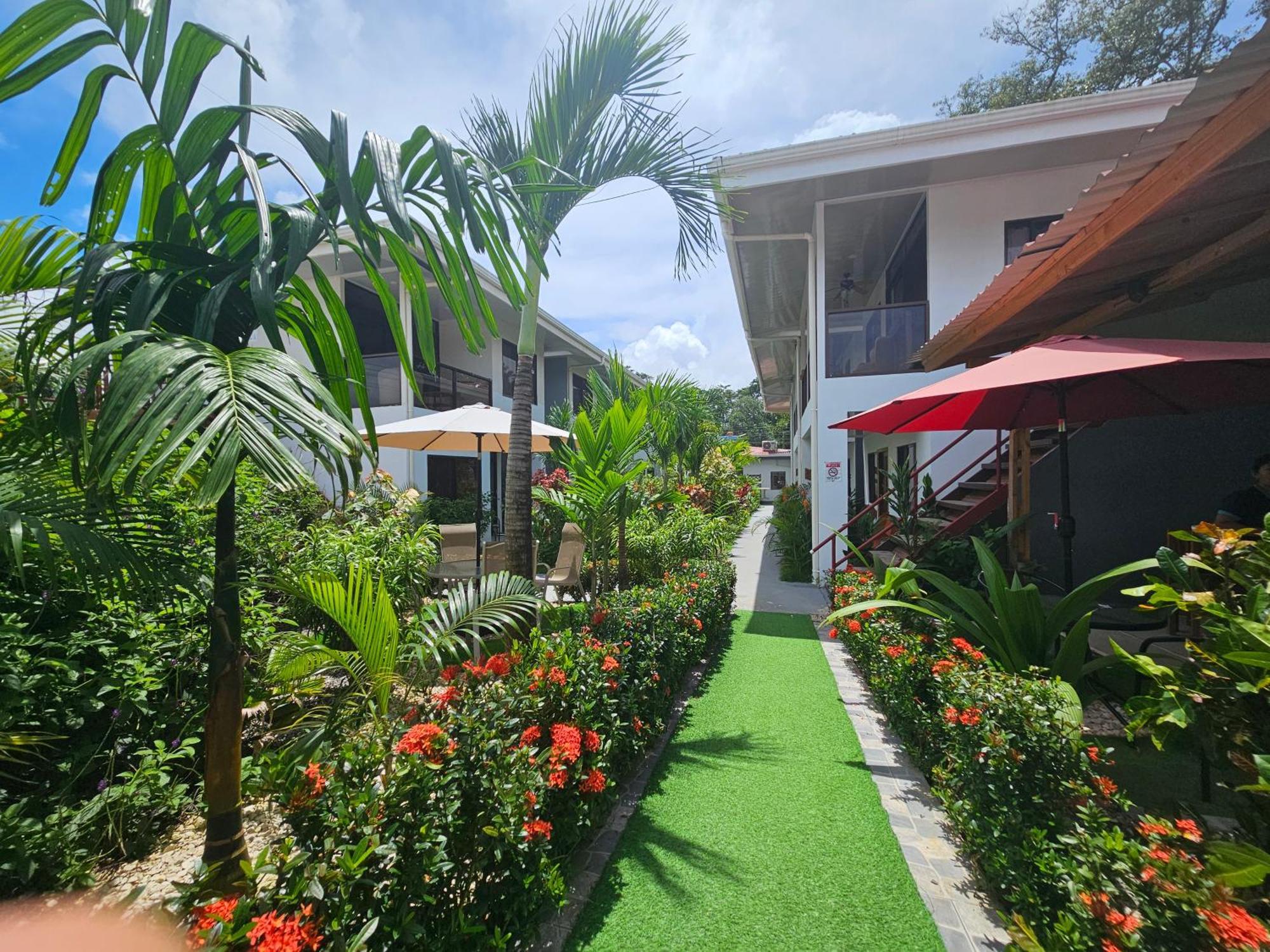 Ballena Rey Hotel Uvita Exterior foto